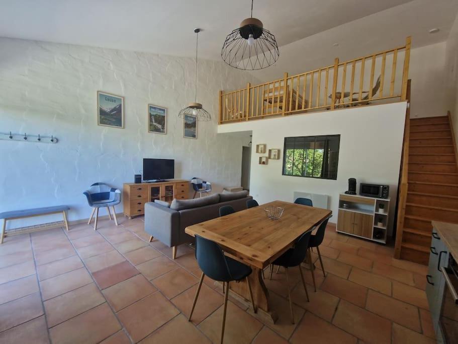 Ferme Ariegeoise, Gite Du Lac Unzent Exterior photo